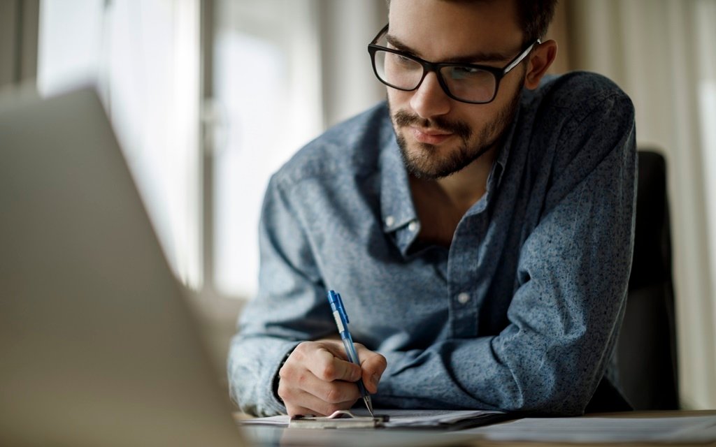 News24.com | MONEY CLINIC | I’m working remotely and want to travel. How can I ensure adequate risk cover?