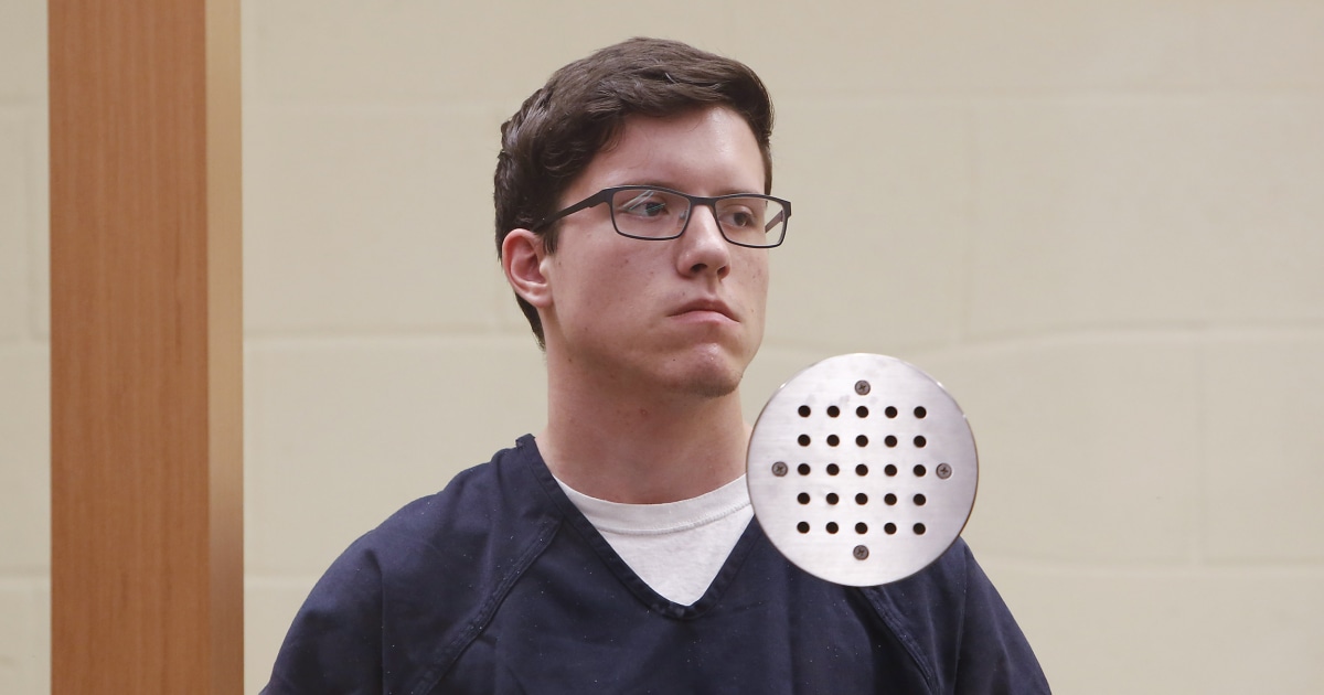California synagogue shooter pleads guilty to federal hate crimes