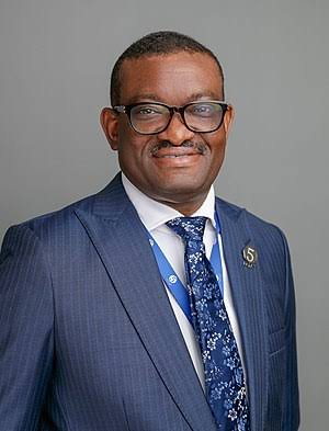 N2.5bn Fraud: Former Aide To Amosun Cries Out, Threatens To Sue House Of Assembly