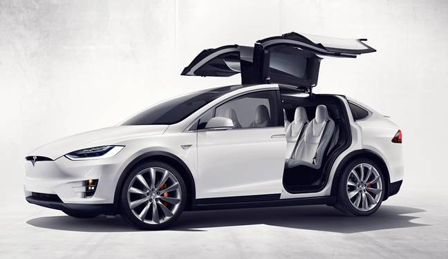 Texas cops sue Tesla claiming ‘systematic fraud’ in Autopilot after Model X ploughed into two parked police cars