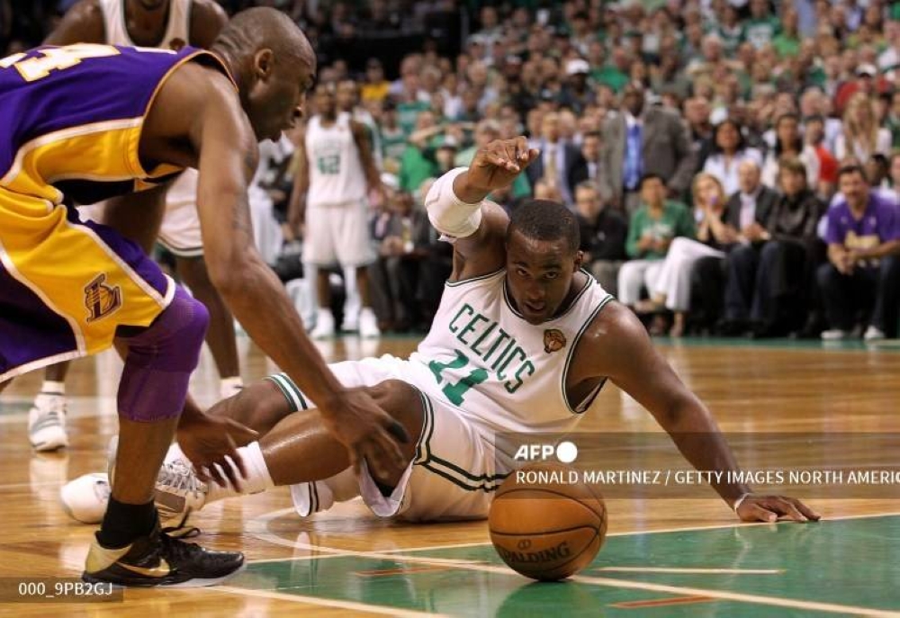 18 ex-NBA players charged in $4-M health fraud scheme