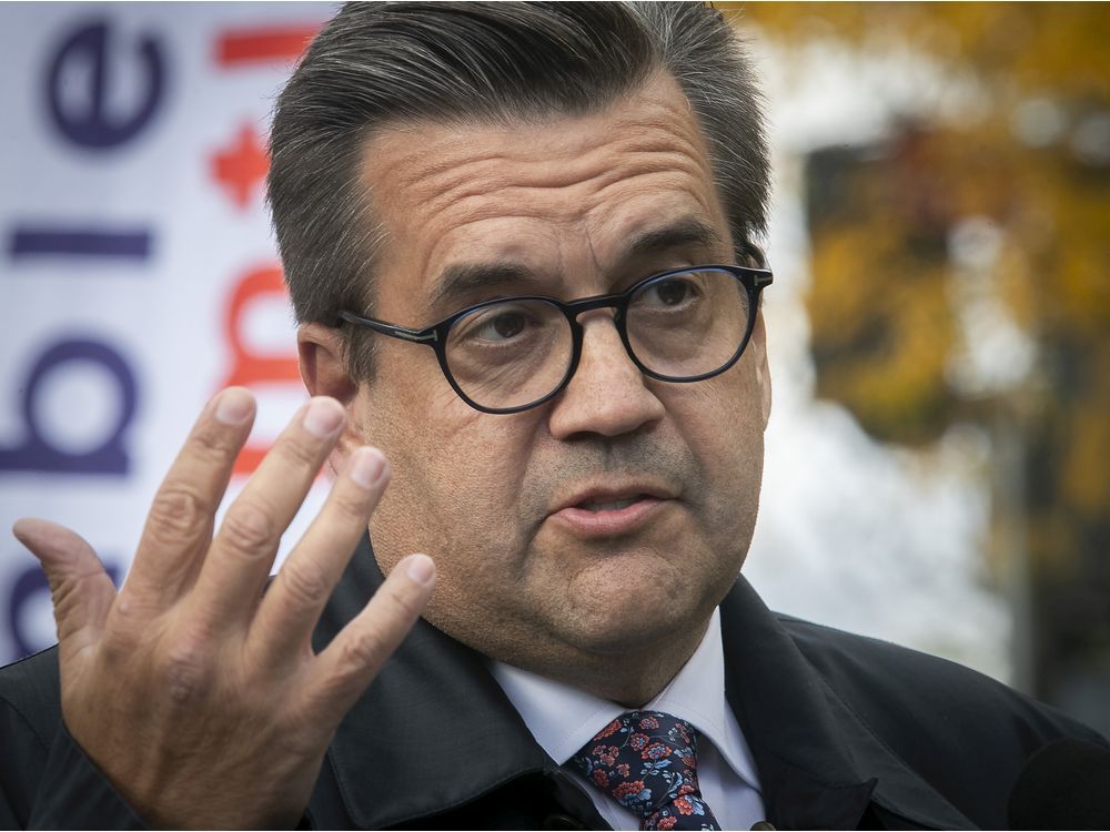 Coderre defends C.D.N. candidate who was involved in financial scandal