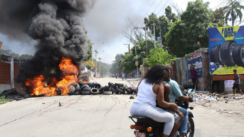 Haitians strike over insecurity following abduction of missionaries