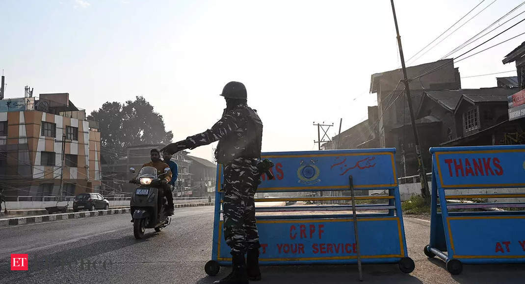 Three security men, Pakistani terrorist injured in fresh firing by militants in JK’s Poonch
