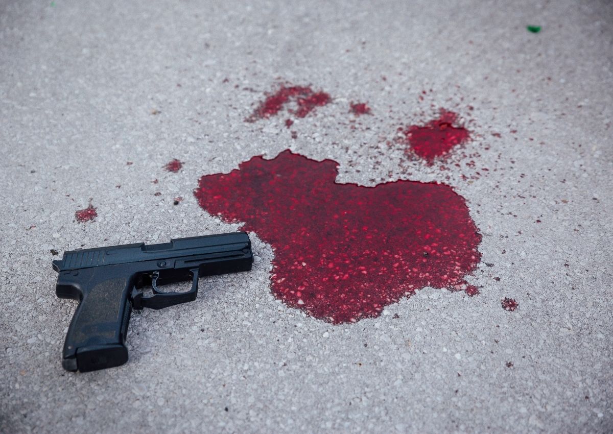 WATCH: Security guard, civilian shot during robbery at Menlyn Mall