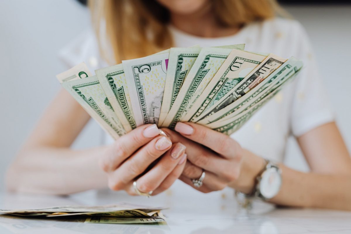 Top 6 Smart Money Management Tips For Youths 