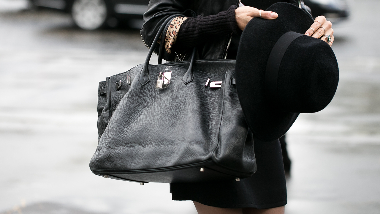 China Denounces Money Worship (To Luxury’s Chagrin)