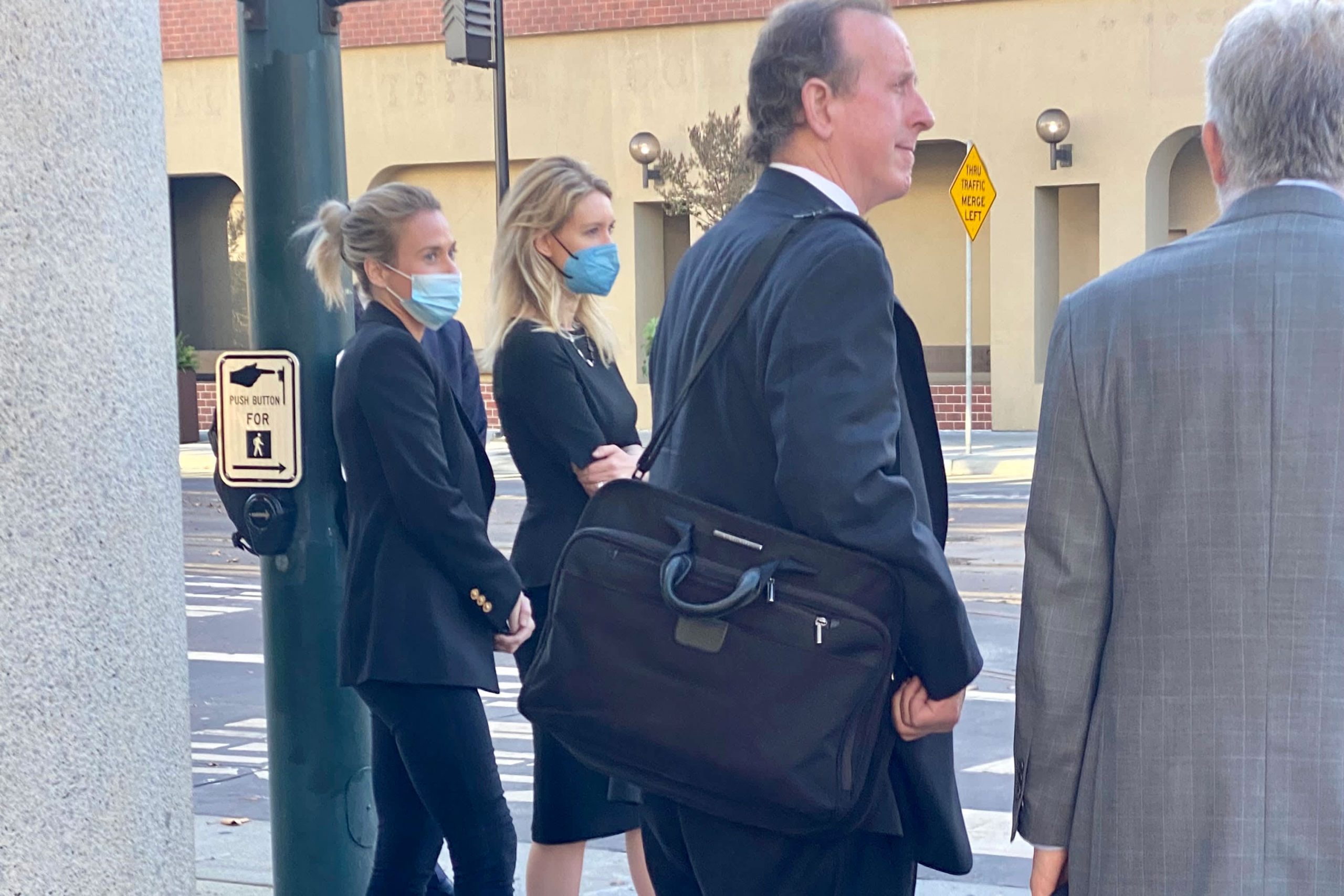 Elizabeth Holmes relies on her tight entourage of friends as fraud trial nears its end