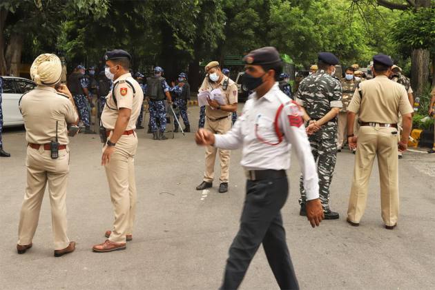 Delhi Police Arrests Two From Rajasthan In Cyber Fraud Case