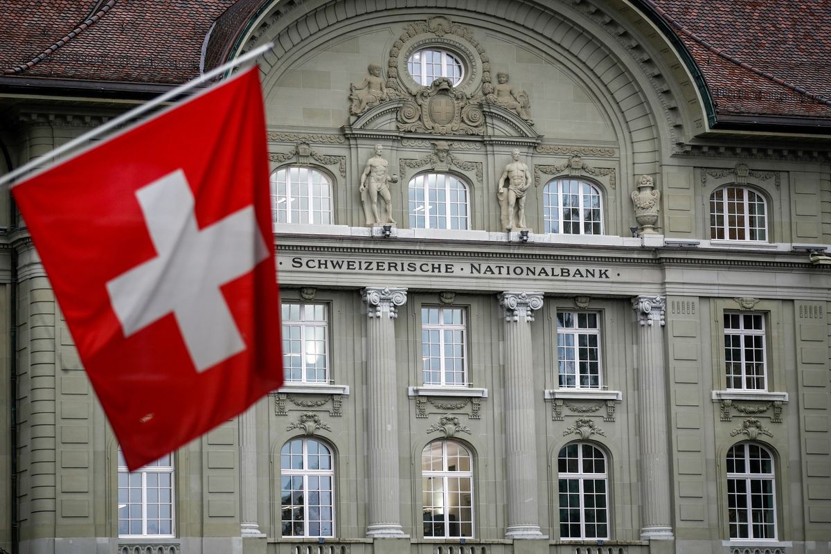 Switzerland’s $58 Billion ‘Helicopter Money’ Vote Plan Stalls