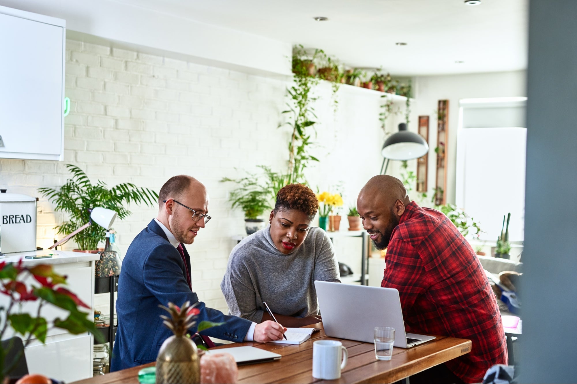 8 Ways Financial Planners Can More Effectively Market Themselves
