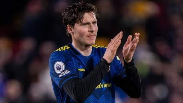 Man Utd to support players’ family security around games after Victor Lindelof break-in