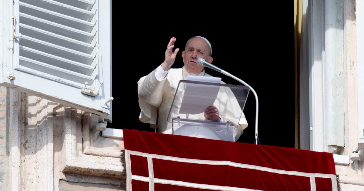 Pope ‘concerned’ over Ukraine, risk to European security