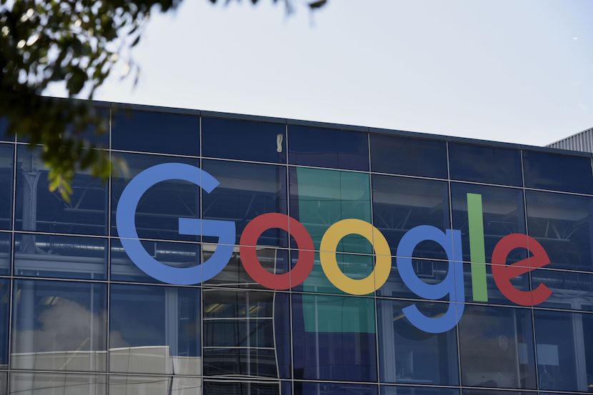 Tech bears go into hiding as Alphabet’s financials wow – with insight from The Wall Street Journal