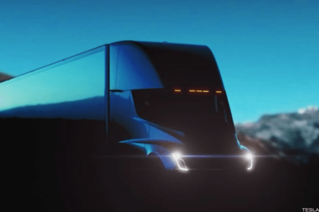 Tesla CEO Elon Musk Has Found a Smart Way to Get Free Money