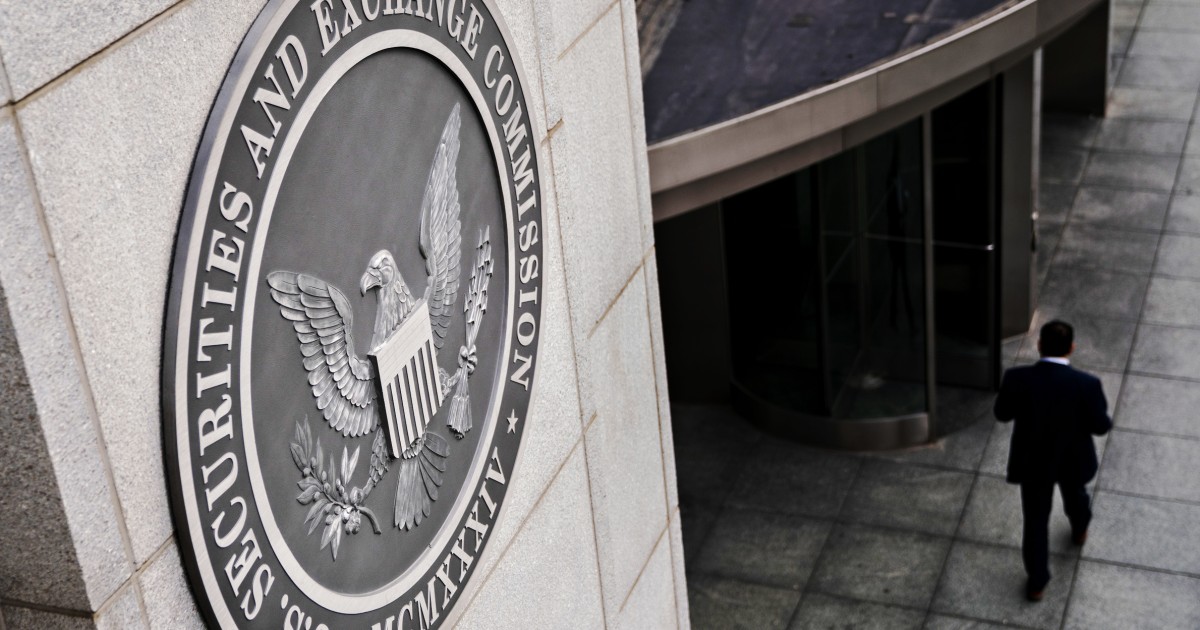 Founder of collapsed $1.7 billion mutual fund charged with fraud