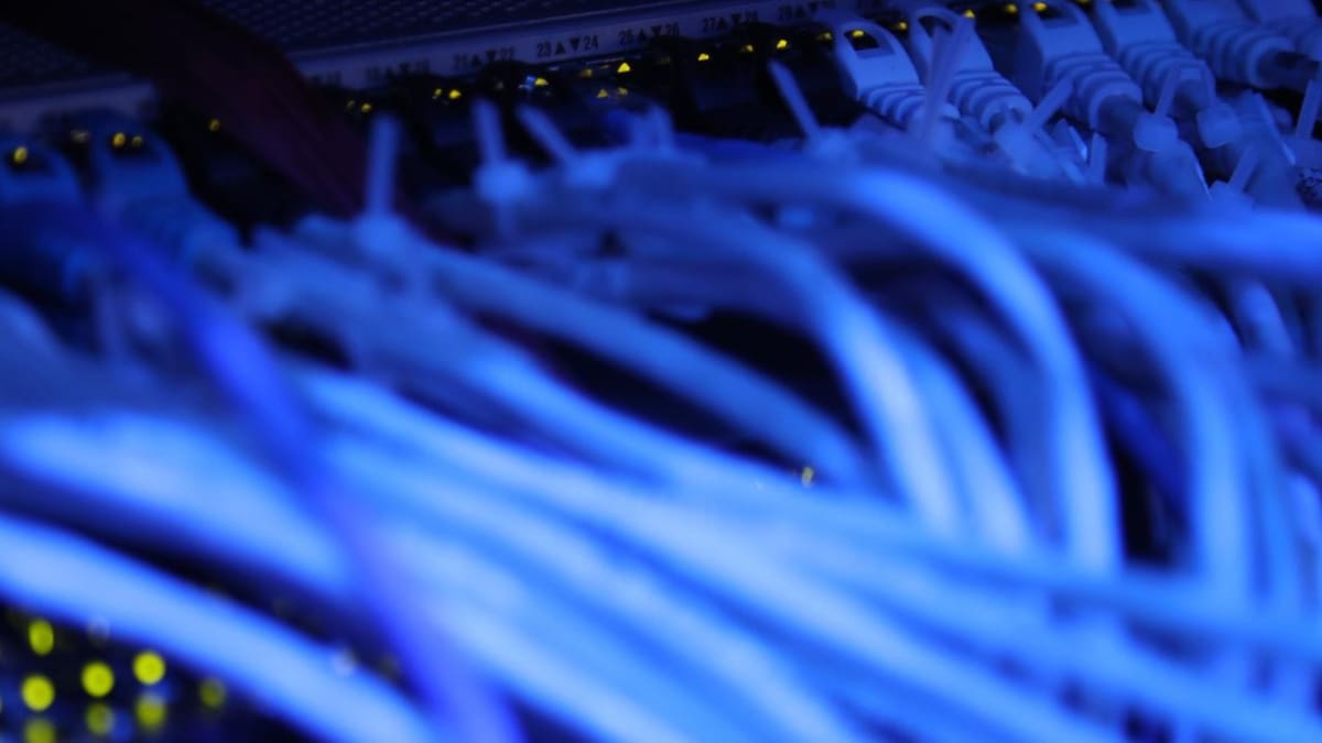Cyber attack hits websites, banks: Ukraine