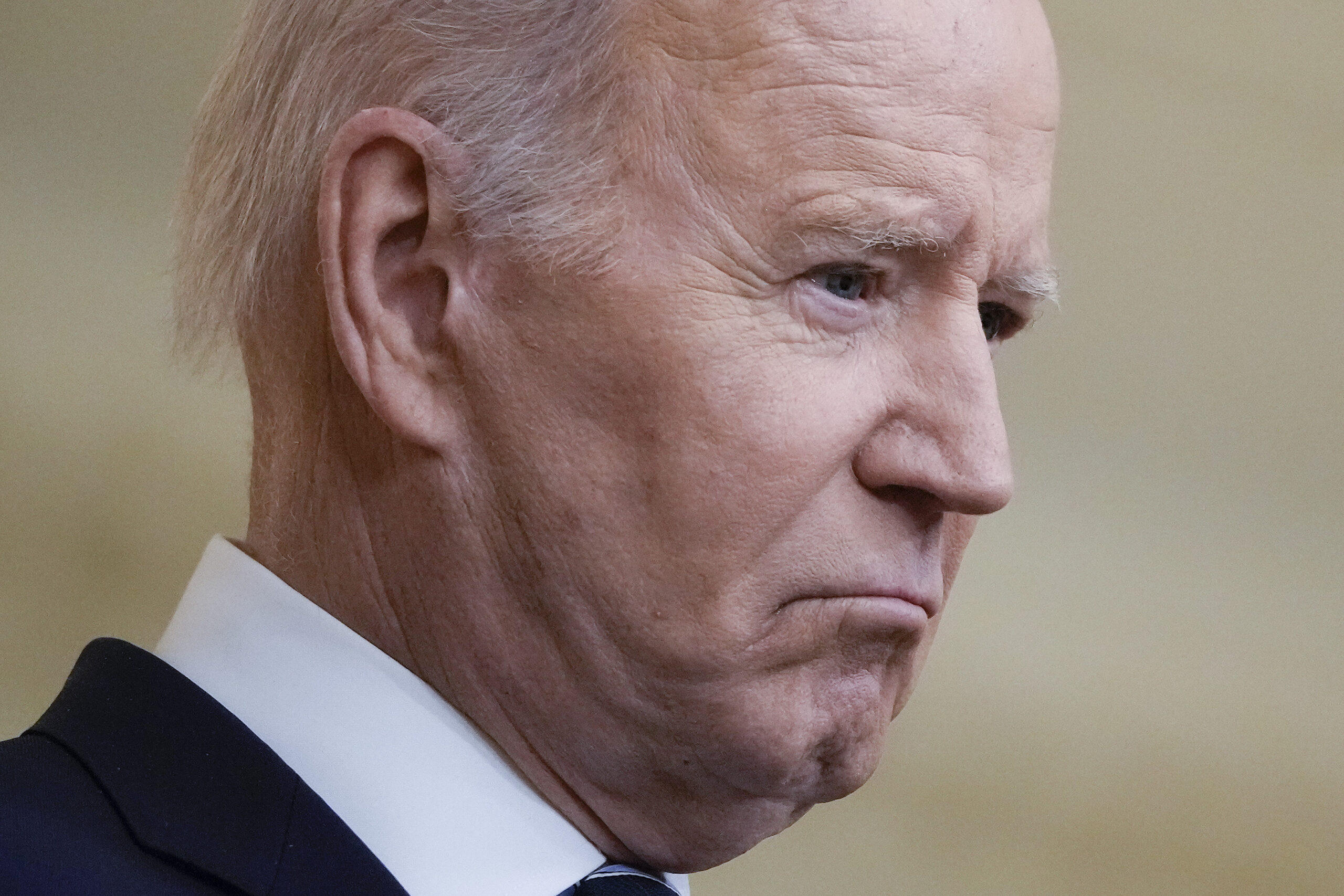 Biden hits Russia with new export controls and financial sanctions