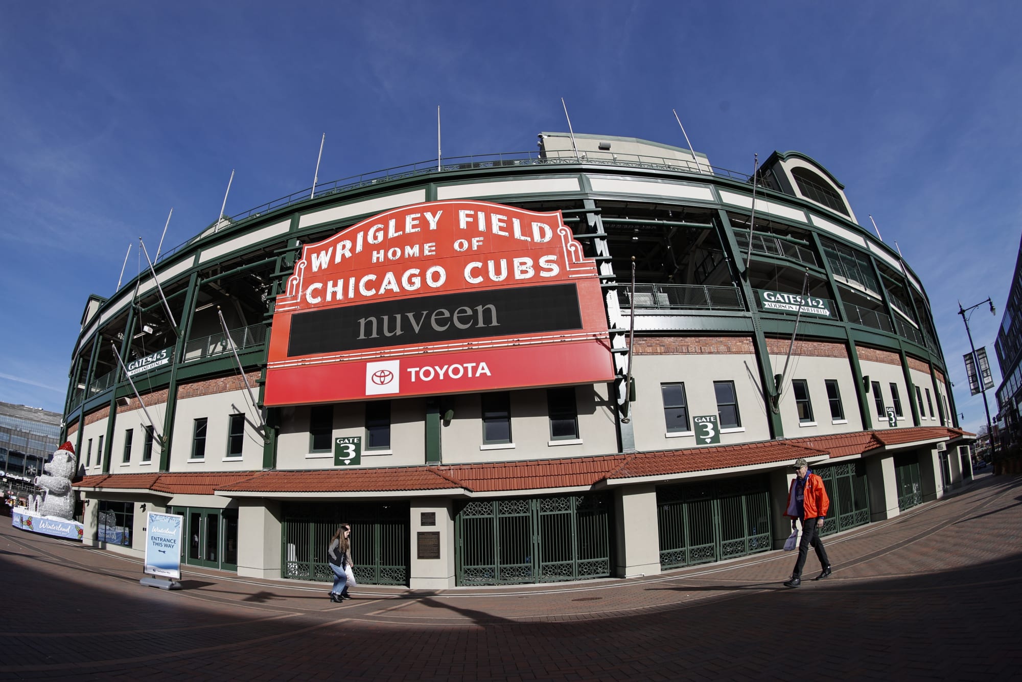 Cubs rookie claps back at fan who thinks MLB players make too much money